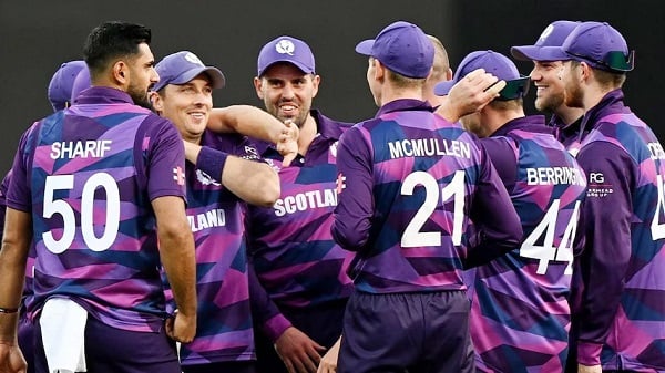T20 World Cup 2022 : दूसरे दिन फिर बड़ा उलटफेर, स्कॉटलैंड ने दो बार चैम्पियन टीम वेस्टइंडीज को हराया