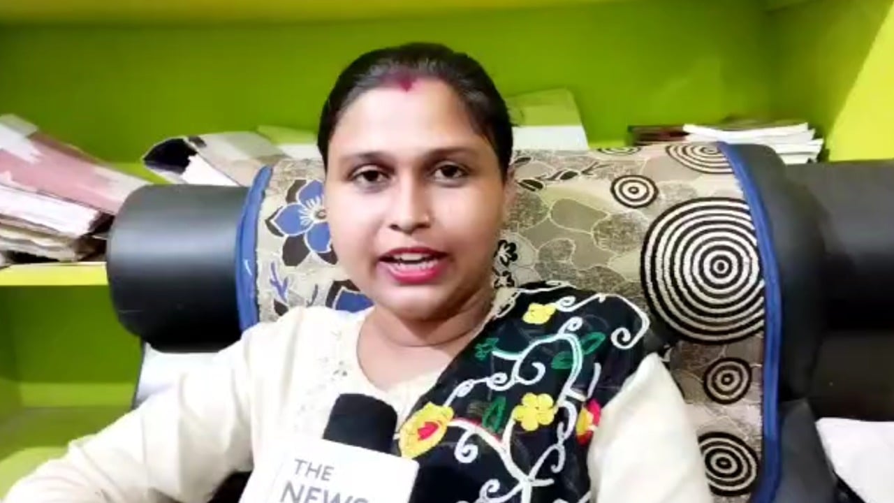 दुमका पेट्रोल कांड : भाजपा नेत्री प्रिया दत्ता सिंह ने फरार होने की अपवाह पर लागाया विराम, जानिए क्या है मामला