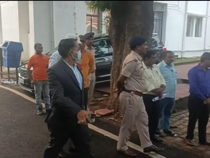 कटिहार के कलेक्टर पर चलेगा कंटेम्प्ट ऑफ कोर्ट का मामला, साहिबगंज डीसी को भी फटकार, जानिए पूरा मामला