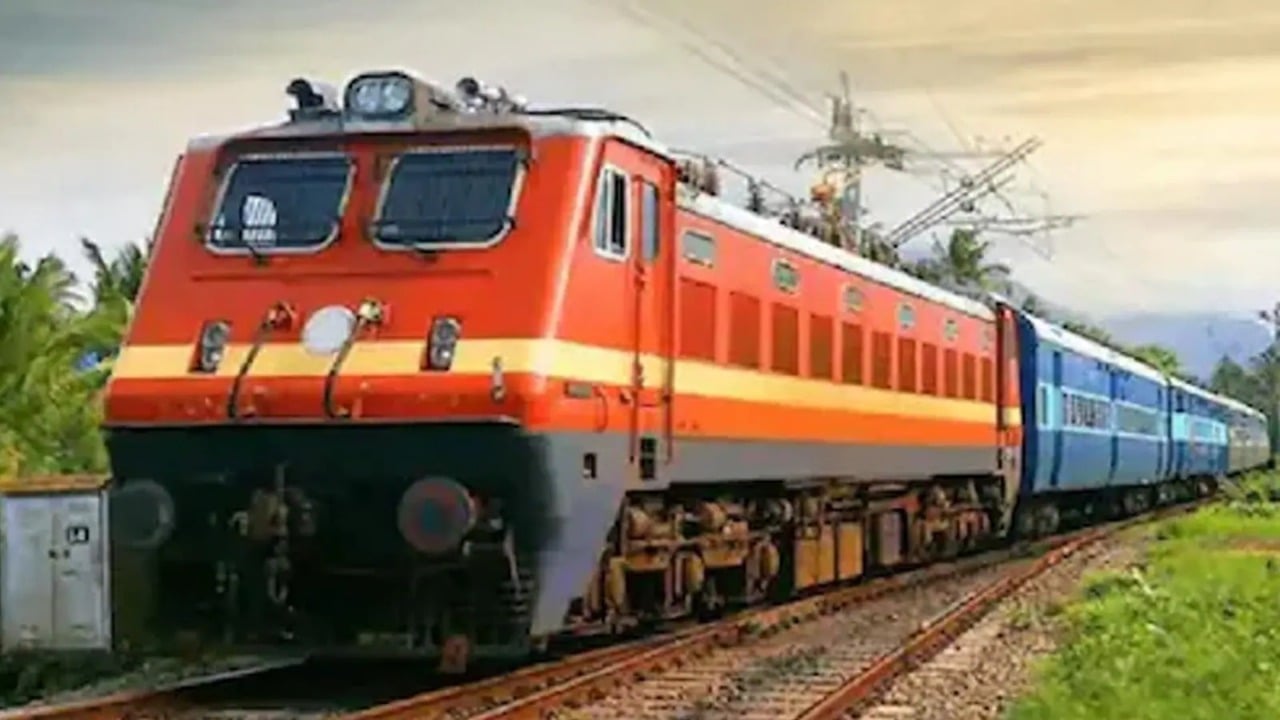 पावर ब्लॉक के कारण ट्रेनें के परिचालन में होगा बदलाव, जानिए कौन सी ट्रैन कैसे चलेगी