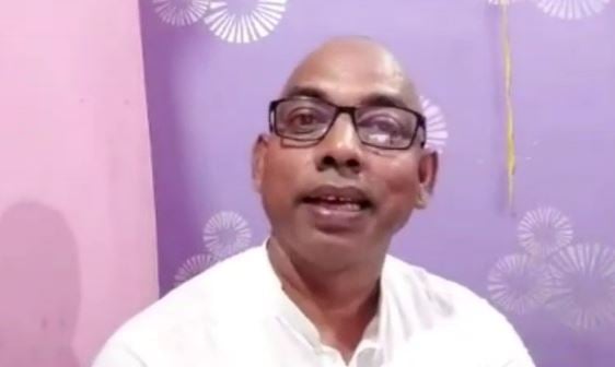 लक्ष्मी पूजा को लेकर दिए गए बयान पर घिरे BJP विधायक, लोगों ने विरोध प्रदर्शन कर फूंका पुतला
