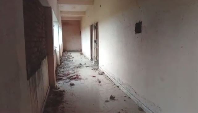 7 वर्षों से करोड़ो का "मॉडल" विद्यालय पड़ा है बेकार, हो गया जर्जर