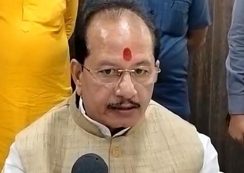 विजय सिन्हा ने सीएम नीतीश पर लगाया गंभीर आरोप, कहा शराब माफिया का कर रहे समर्थन