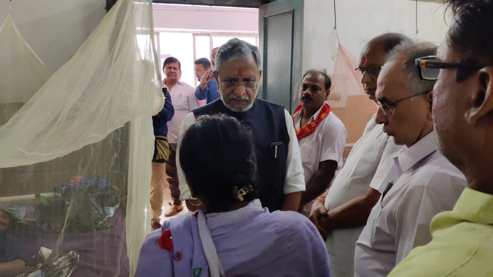 राज्यसभा सांसद सुशील मोदी ने पीएमसीएच के डेंगू वार्ड का किया निरीक्षण, महागठबंधन पर बोला जोरदार हमला
