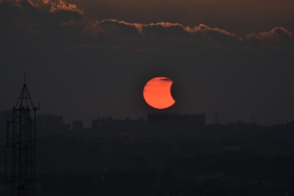 रांची में सूर्य ग्रहण : कैमरे के नजर से देखिए कैसा दिखा ग्रहण का नजारा