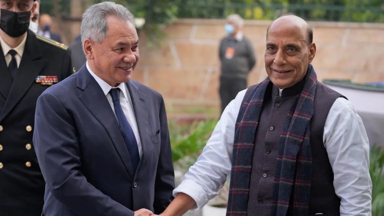 रक्षा मंत्री राजनाथ सिंह ने रूसी रक्षा मंत्री से परमाणु हथियार के इस्तेमाल को लेकर क्या कहा, जानिए