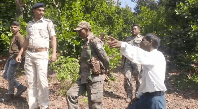 लोहरदगा : पांच महीने पहले हुए दोहरे हत्याकांड को लेकर पुलिस के हाथ अब भी खाली, पीड़ित परिवार लगा रहा इंसाफ की गुहार