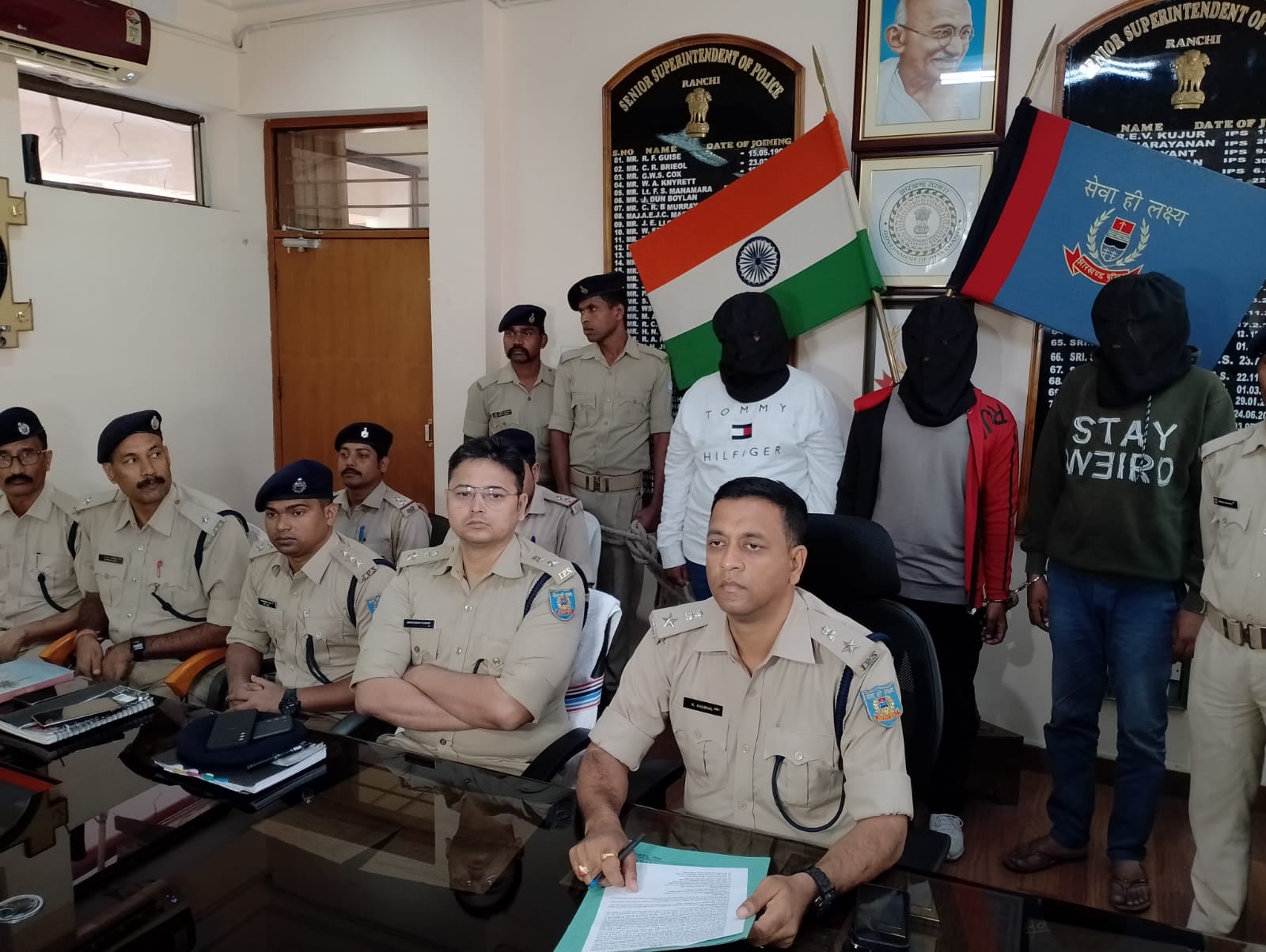 रांची: 13 लाख रुपये नहीं लूट पाने पर अपराधियों ने प्लाई दुकानदार को मारी थी गोली, तीन गिरफ्तार