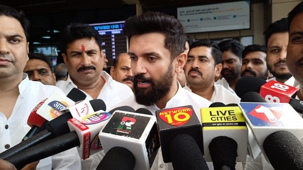 बिहार : चिराग पासवान उप-चुनाव में करेंगे भाजपा प्रत्याशी के लिए प्रचार, अगले महीने होगी PM और अमित शाह से मीटिंग