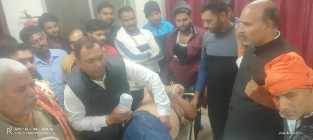 पलामू: पुलिस जवान ने दो युवकों को मारी गोली, एक मेडिका में इलाजरात