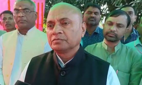 मोकामा उपचुनाव प्रचार में सीएम नीतीश के शामिल नहीं होने पर आरसीपी सिंह किया कटाक्ष, जानिए क्या कहा