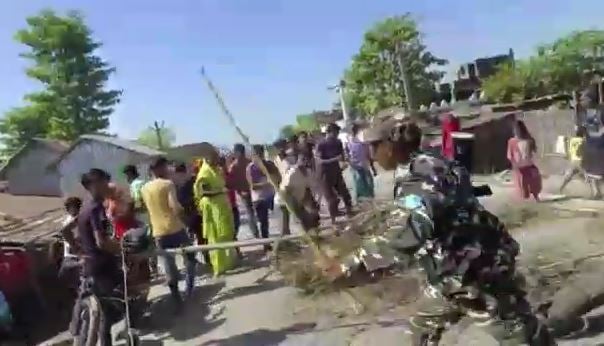 अररिया: गेंहूं लदा ट्रक नेपाल जाने से रोका तो तस्करों ने SSB जवान पर किया हमला, झड़प में एक जवान घायल