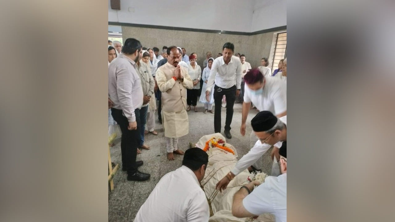 स्टील मैन जेजे इरानी के निधन पर  रघुवर दास ने जताया शोक, कहा मुझे उनका साथ काम करने का सौभाग्य प्राप्त हुआ