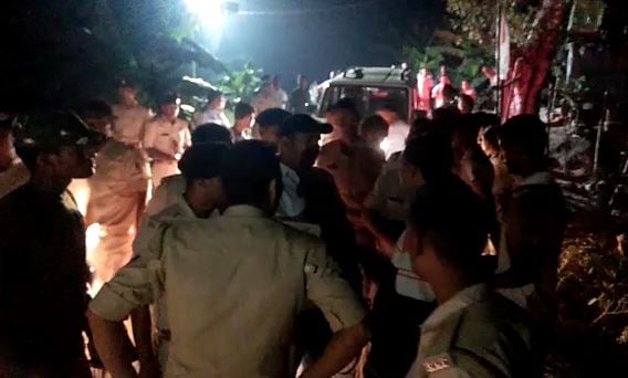 मुजफ्फरपुर में उत्पाद विभाग की टीम पर हमला, लोगों ने छापेमारी दल पर दुर्व्यवहार करने का लगाया आराेप