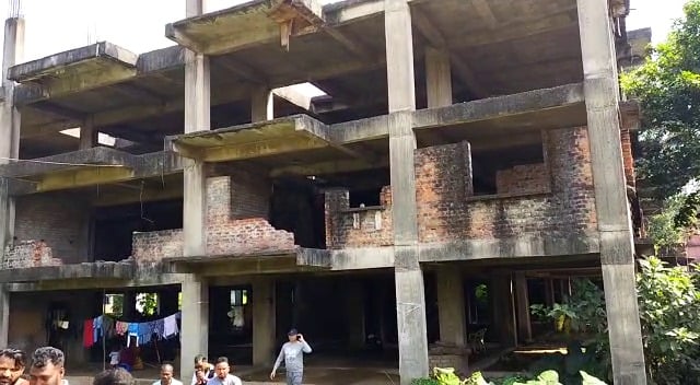 जमशेदपुर : मॉर्निंग वॉक के लिए निकले अधेड़ का शव बंद पड़े अपार्टमेंट से बरामद, क्षेत्र में सनसनी