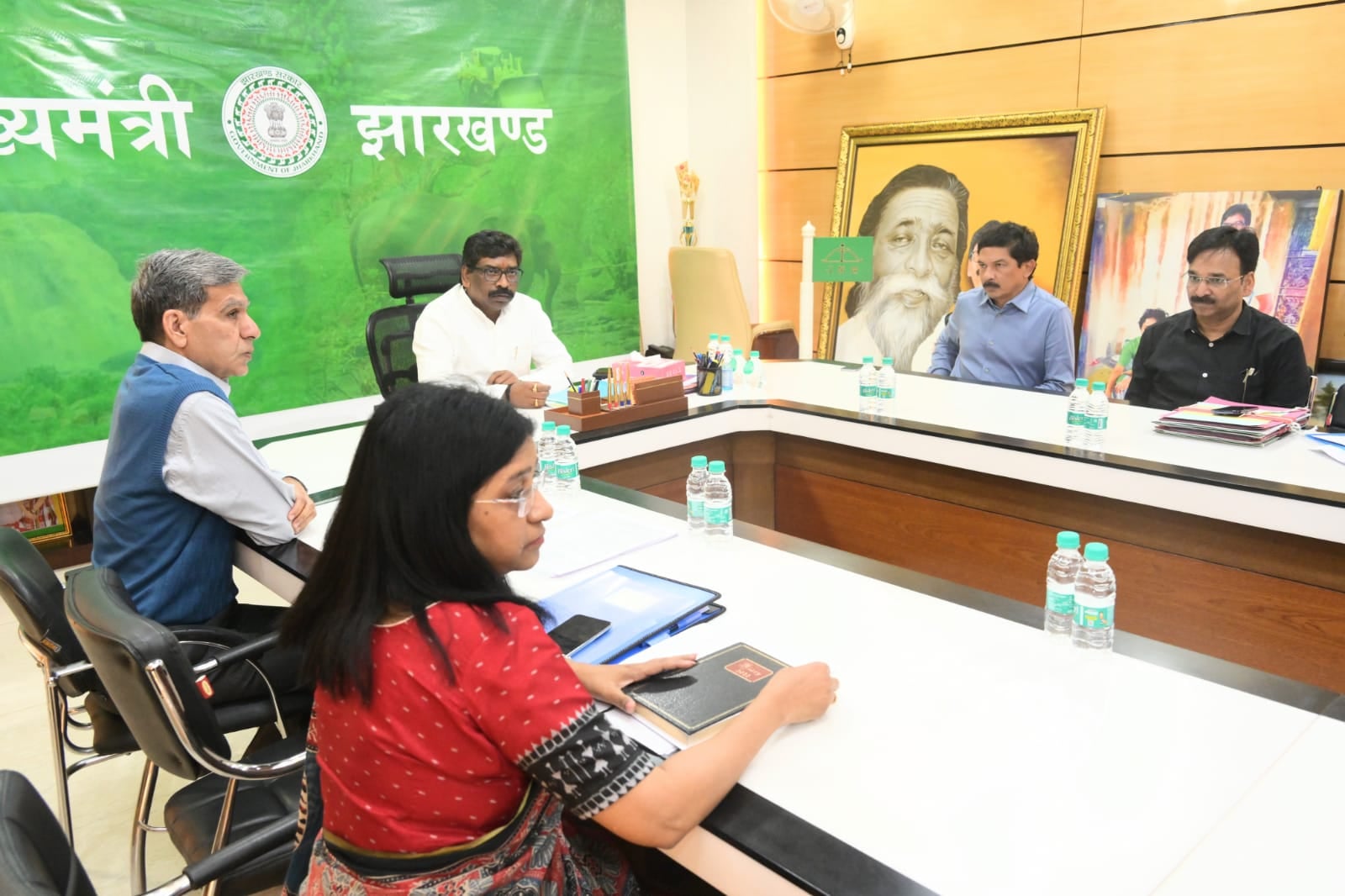 स्थापना दिवस की तैयारी और राष्ट्रपति के आगमन पर सीएम ने आधिकारियों के साथ की समीक्षा बैठक, दिए कई दिशा निर्देश