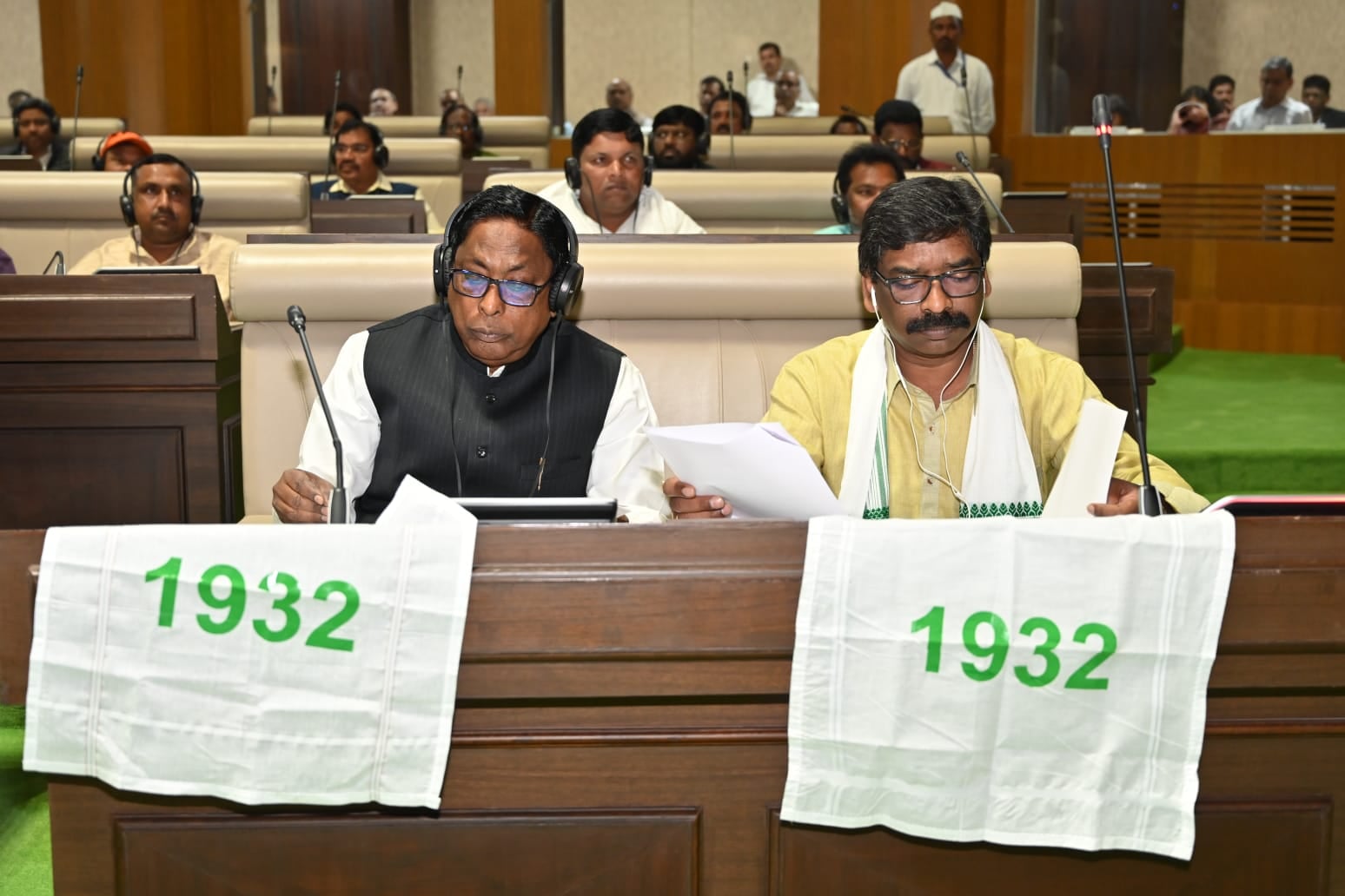 1932 आधारित स्थानीयता विधेयक पारित कर सीएम हेमंत ने गेंद डाला केंद्र सरकार के पाले में, जल्द ही सीएम प्रधानमंत्री नरेंद्र मोदी से मिलने का मांग सकते हैं समय