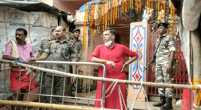 रजरप्पा मंदिर में एक्शन मोड में नजर आए एसपी