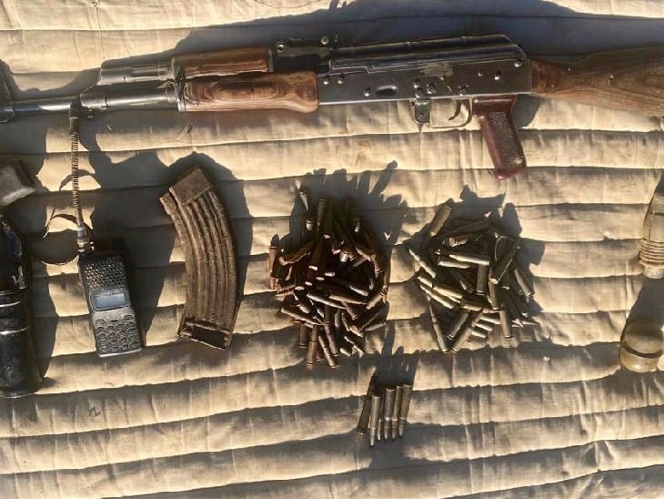 आतंकियों और सुरक्षाबलों बीच एनकाउंटर जारी, भारी मात्रा में हथियार बरामद