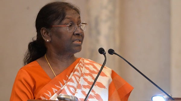 TNP EXPLAINED : अंतिम समय में क्यों बदला महामहिम द्रौपदी मुर्मू का दौरा, सरकारी कार्यक्रम से बनाई दूरी, जानिए