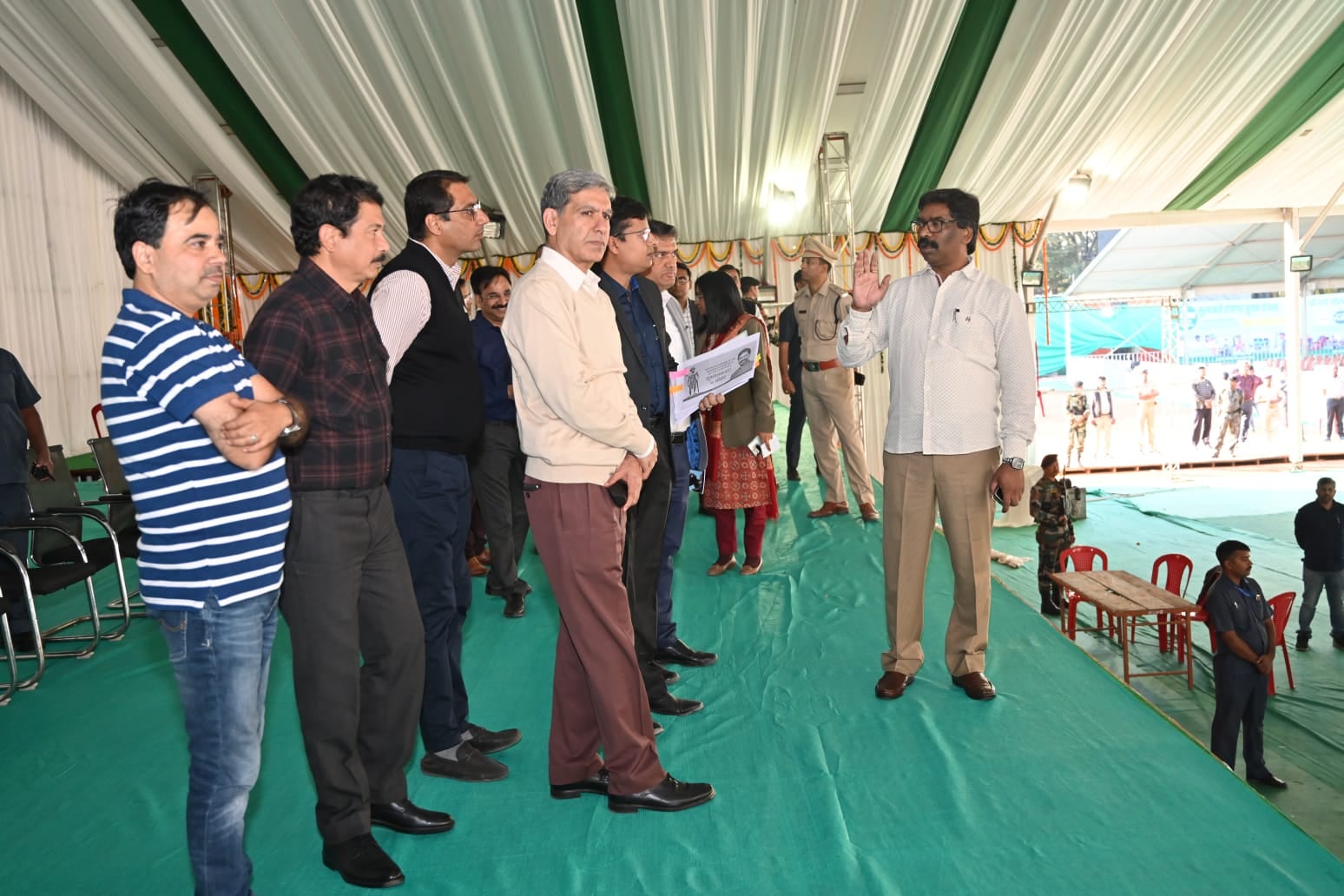 मुख्यमंत्री हेमन्त सोरेन पहुंचे मोरहाबादी मैदान, स्थापना दिवस के अवसर पर आयोजित मुख्य समारोह की तैयारियों का लिया जायजा