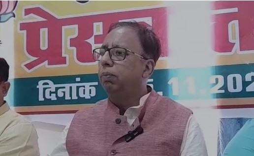 बिहार : भाजपा प्रत्यासी केदार गुप्ता के नामांकन में पहुंचे संजय जायसवाल, आरक्षण का उठाया मुद्दा