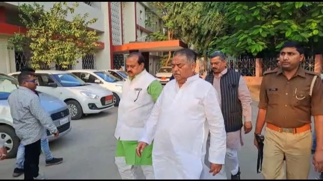 DHANBAD: संजय सिंह हत्याकांड में पूर्व प्रधानमंत्री के नाती हुए बरी, जानिए क्या कहा बरी होने के बाद