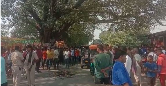 बेगूसराय में फिर पुलिस के खिलाफ लोग उतरे सड़क पर, जमकर किया हंगामा