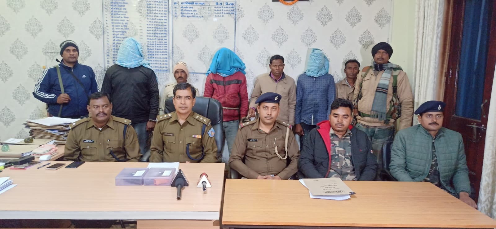 गिरिडीह : बेंगाबाद पुलिस को बड़ी सफलता, बड़ी लूट की प्लानिंग करते तीन अपराधी गिरफ्तार