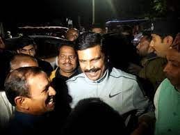 पेरोल समाप्त होने के बाद पूर्व सांसद आनन्द मोहन पहुंचे मंडल कारा सहरसा, जानिए समर्थकों से क्या कहा