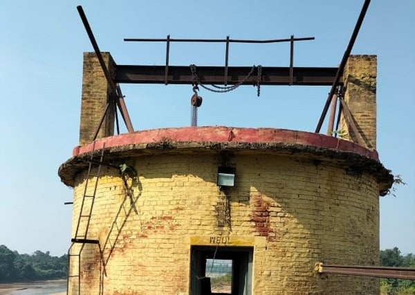 पतरातू : रेलवे कॉलोनी में जलापूर्ति के लिए बना कुंआ हादसे को दे रहा दावत, जानिए पूरी खबर