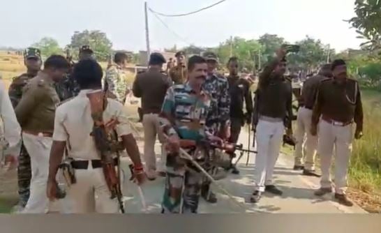 औरंगाबाद : ज़मीन विवाद सुलझाने गयी पुलिस टीम पर ग्रामीणों ने किया हमला,ASI सहित कई पुलिसकर्मी घायल