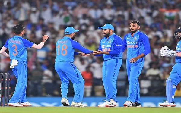IND VS BAN : बांग्लादेश दौरे के लिए रोहित के हाथों भारतीय टीम की कमान, दो नए चेहरे टीम में शामिल