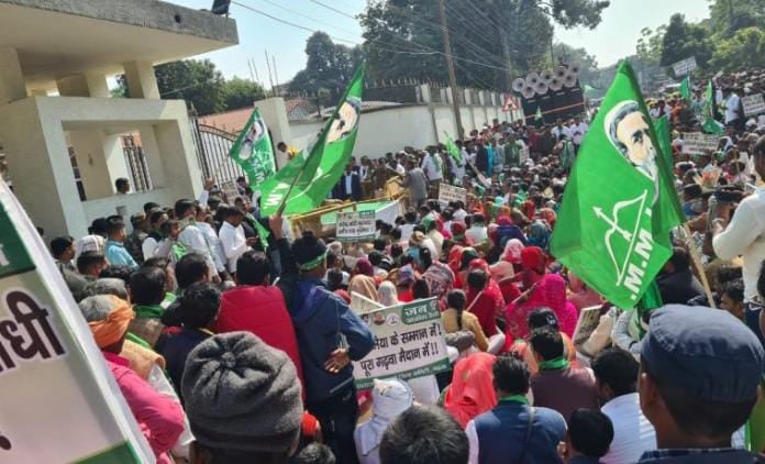 लोकप्रिय सरकार का चरित्र हनन कर रही केंद्र सरकार की एजेंसियां :  JMM