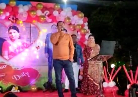 भोजपुर एसपी के सुरीले अंदाज के कायल हुए लोग, एसपी ने खूब बटोरी वाह-वाही और तालियां