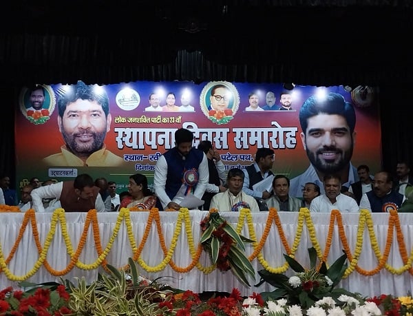 केंद्रीय मंत्री ने कहा- बिहार में शराब फ्री कर देना चाहिए ! जानिए पूरा मामला