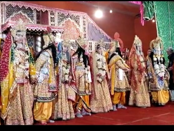 भक्ति से सराबोर हुआ बक्सर, सियपीय मिलन उत्सव में हुआ श्री राम जानकी का विवाह ,जानिए 1962 से चल रही इस परंपरा के बारे में