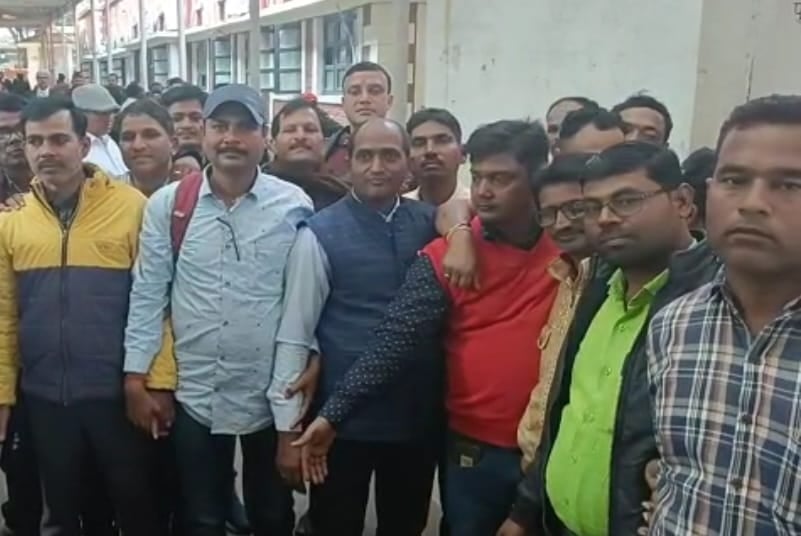 टेट पास शिक्षकों की मांग, समान काम के लिए समान वेतन दें सरकार ! सुनवाई पूरी, जानिए फैसला