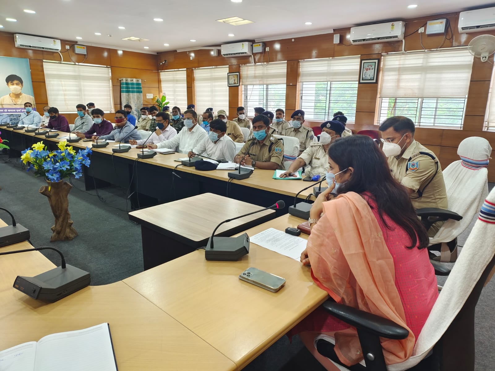 अवैध खनन पर सख्ती से लगाए लगाम -  उपायुक्त, सुश्री माधवी मिश्रा