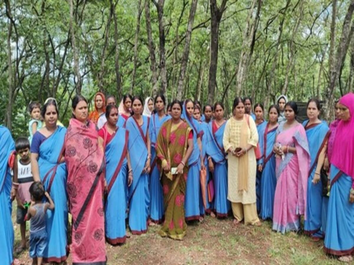 जल सहिया बहनों का बढ़ेगा मानदेय, मंत्री मिथिलेश ठाकुर ने दिया आश्वासन