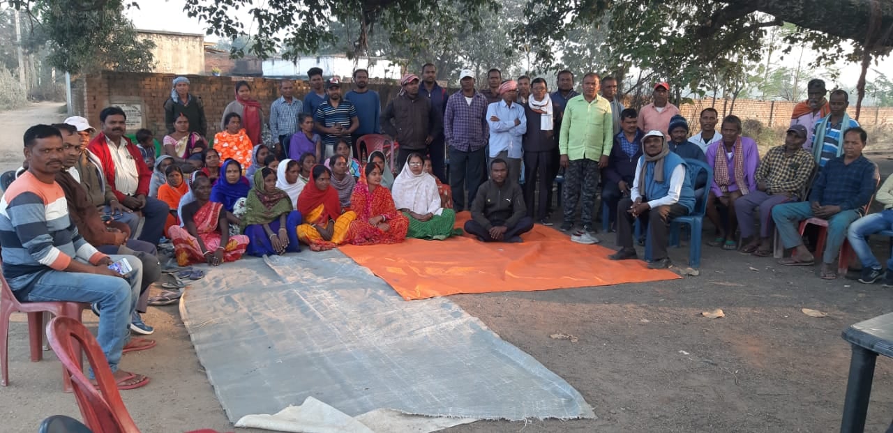 लोगों ने लिया वनरक्षा का संकल्प, जानिए आखिर वनों को किससे है खतरा