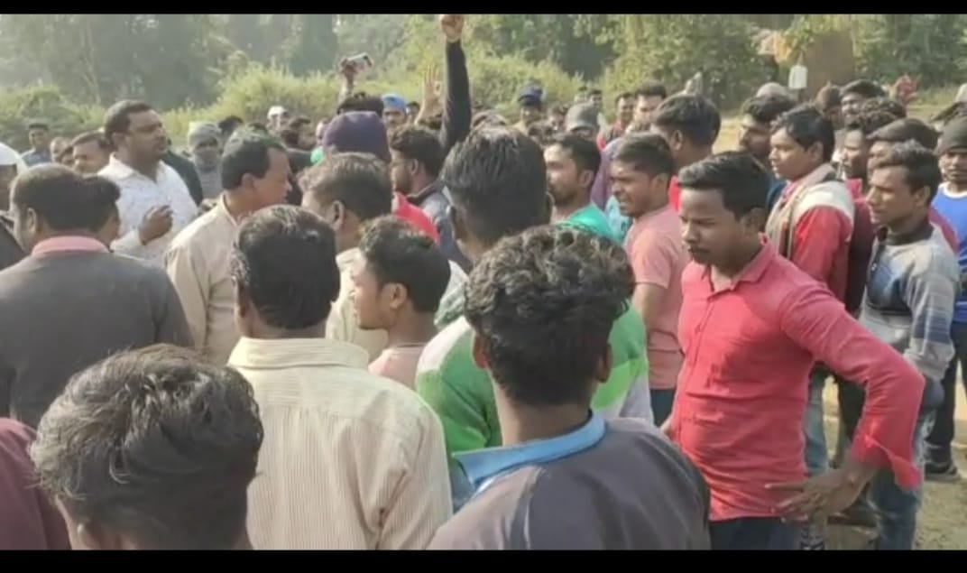 झामुमो जिला संगठन अपनी जन्मस्थली  में ही  केंद्रीय नेतृत्व की कठिन परीक्षा ले रहा,जानिए क्या है पूरा मामला