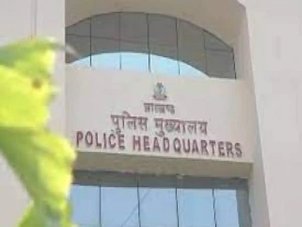 राज्य के दो आई पी एस अधिकारियों को मुख्यालय ने जारी किया शो कॉज़, जानिए क्या है पूरा मामला