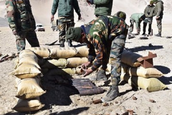 चीन ने बनाया भारत-भूटान सीमा के नज़दीक रोपवे, इधर लद्दाख में मिले दर्जनों बम