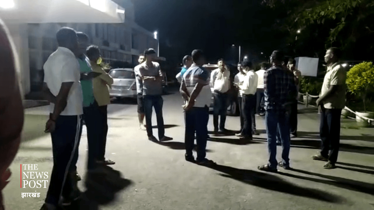 बस ने बाइक को मारी टक्कर, जैप 4 के सब इंस्पेक्टर की मौत