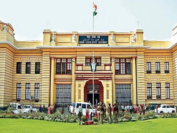 बिहार विधानसभा का शीतकालीन सत्र हंगामे के बीच अनिश्चित काल के लिए स्थगित, जानिए किन विधेयकों को मिली मंजूरी