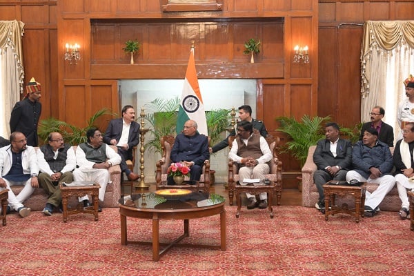 सर्वदलीय प्रतिनिधिमंडल को राज्यपाल रमेश बैस ने दिया आश्वासन, BJP ने बनाई दूरी