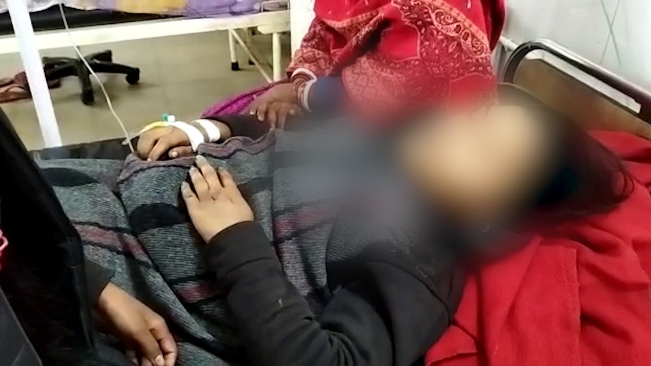 चचेरे भाई से प्यार करती थी युवती, शादी के लिए नहीं माना लड़का तो ट्रेन से कट कर जान देने की कोशिश