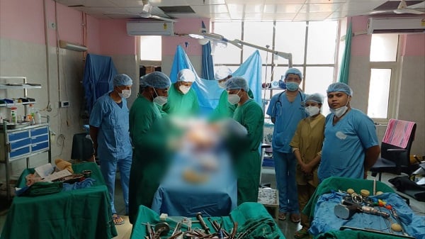 आयुष्मान भारत योजना के तहत सदर अस्पताल में मरीज के कूल्हे का किया गया सफल प्रत्यारोपण