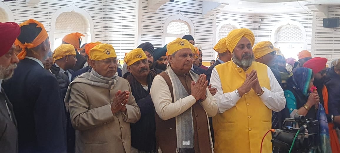 356 वां प्रकाश पर्व : पटना सिटी गुरुद्वारा में सीएम नीतीश ने टेका माथा, बिहार के अमन चैन की कामना की